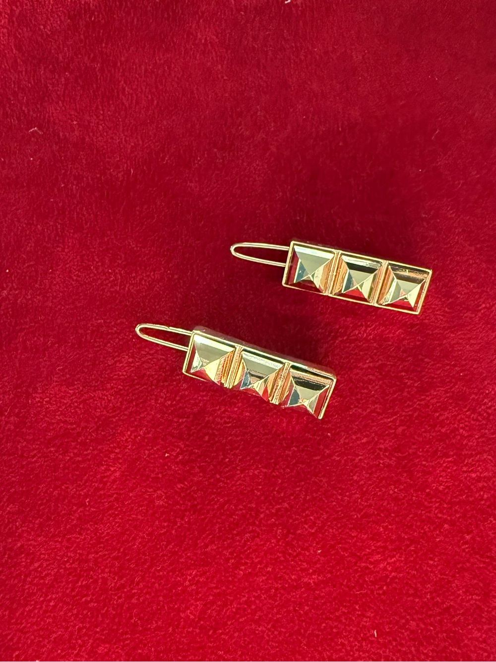 Henri Bendel - Gold Pyramid Stud Dangle Hair Clips - Women Jewelry